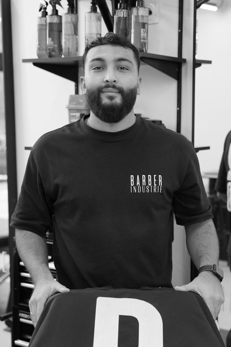 photo-coiffeurs-barber-industrie-site-adil-scaled.jpg